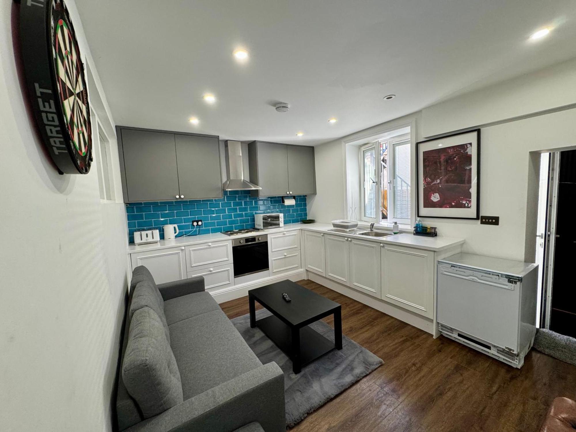 Apartment 2 Bedroom Luxury Flat In Euston